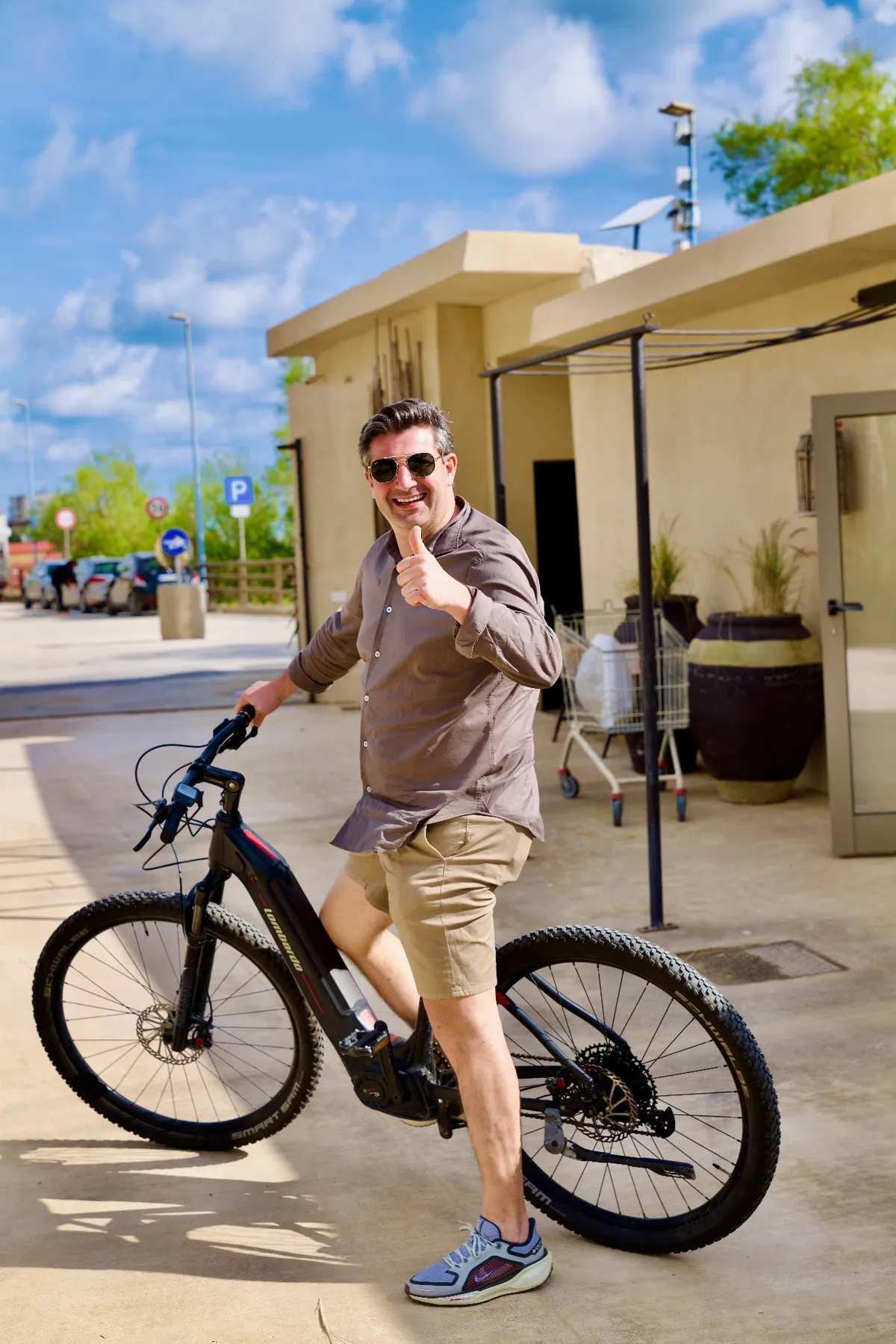 Guest with bike